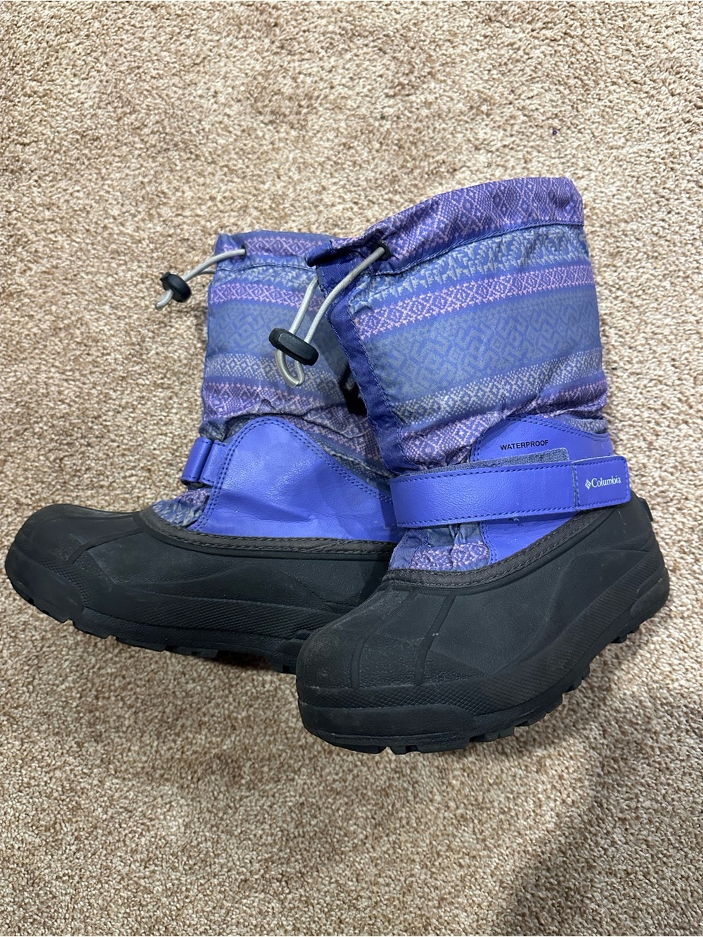 Columbia size 2 Kids Purple and Black Waterproof Snow Boots